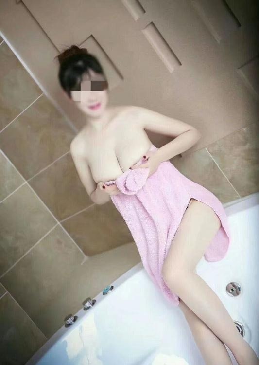 茶园奶妈哺乳期少妇